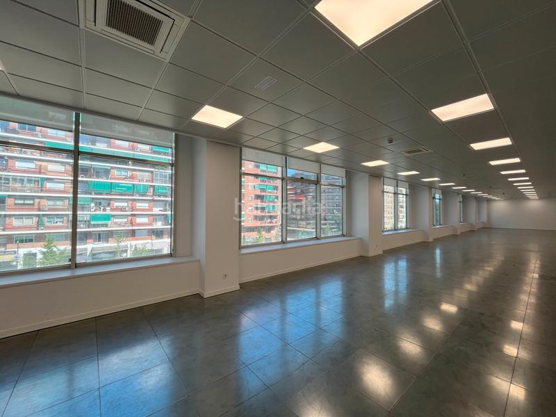 Foto 6705040a-7246-47d2-8293-464aea9e8772. Rent office space with parking in El Parc i la Llacuna del Poblenou Barcelona