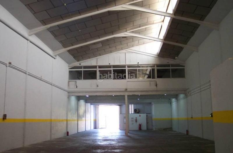 Foto 07adad37-4696-4fdd-833b-effd32823126. Affitto capannone industriale con riscaldamento in Badalona