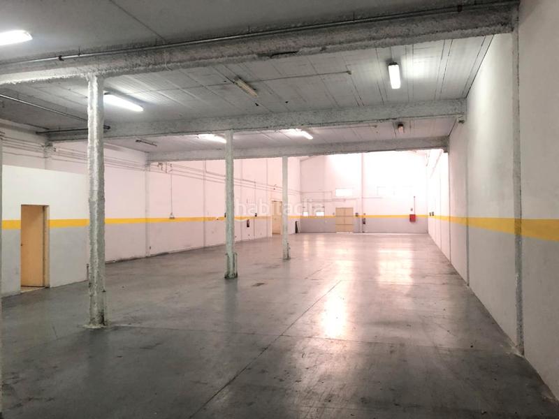 Foto d4df668b-9dc6-415a-96c7-92f307e0fa4e. Affitto capannone industriale con riscaldamento in Badalona