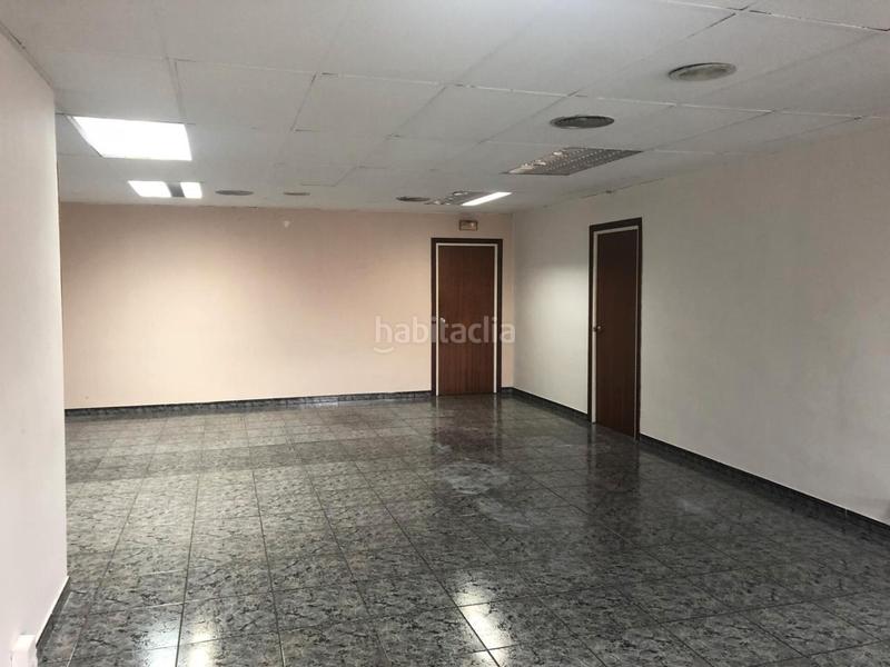 Foto 513e13b7-4635-4b6c-bb4d-2b81224e6de2. Alquiler nave industrial nave en alquiler con fachada a c-31 en Badalona