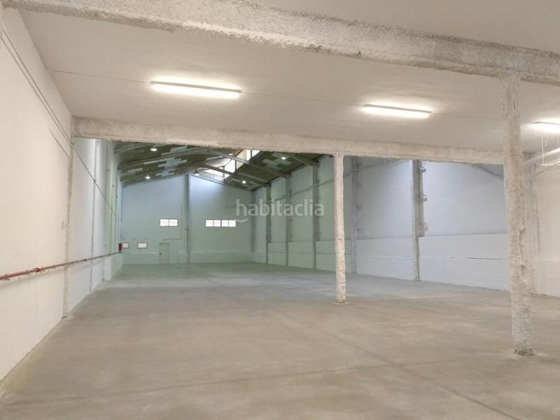 Foto 2e63950b-5c9a-4a7f-997f-7c3e933e244a. Alquiler nave industrial nave en alquiler con acceso directo desde c-31 en Badalona