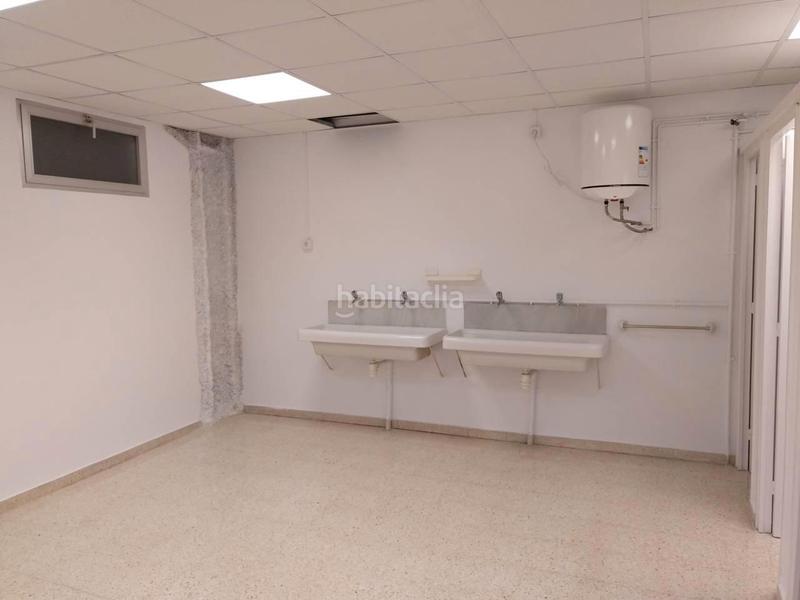 Foto a1d2a0c3-5684-4c93-8a6b-95b112e3a4b9. Location bâtiment à usage industriel dans Manresà Badalona