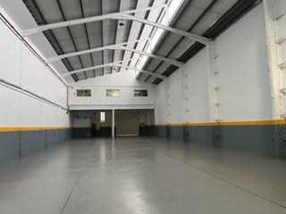 Nave industrial en Carrer d'Occitània