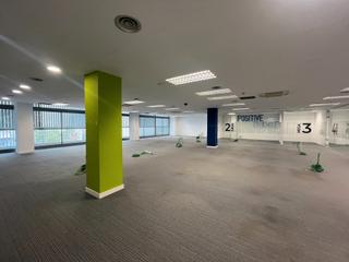 Miete Büro  Carrer de badajoz