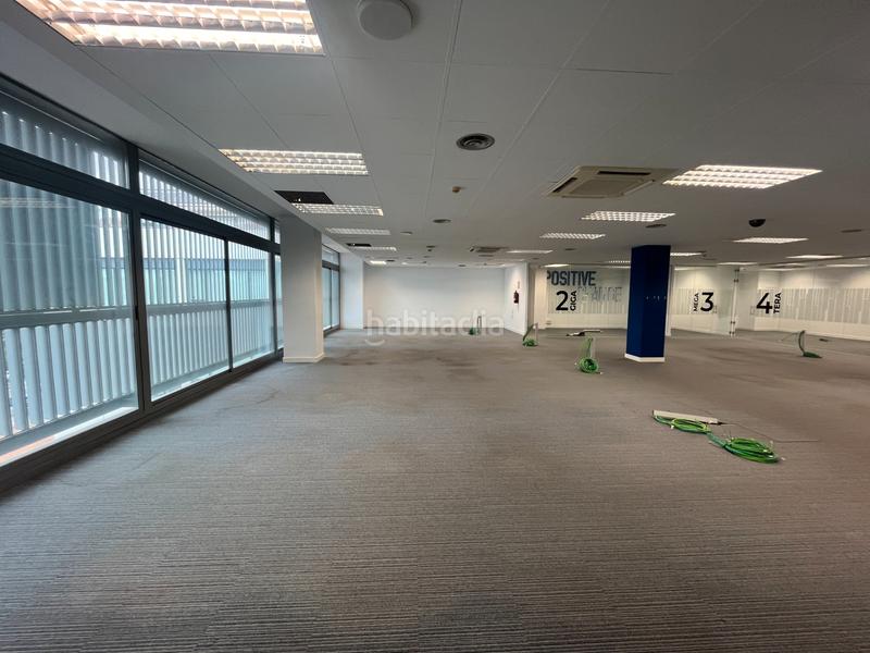 Foto 88be3acc-e15e-43ef-8227-293d809134a9. Miete büro in Poblenou Barcelona