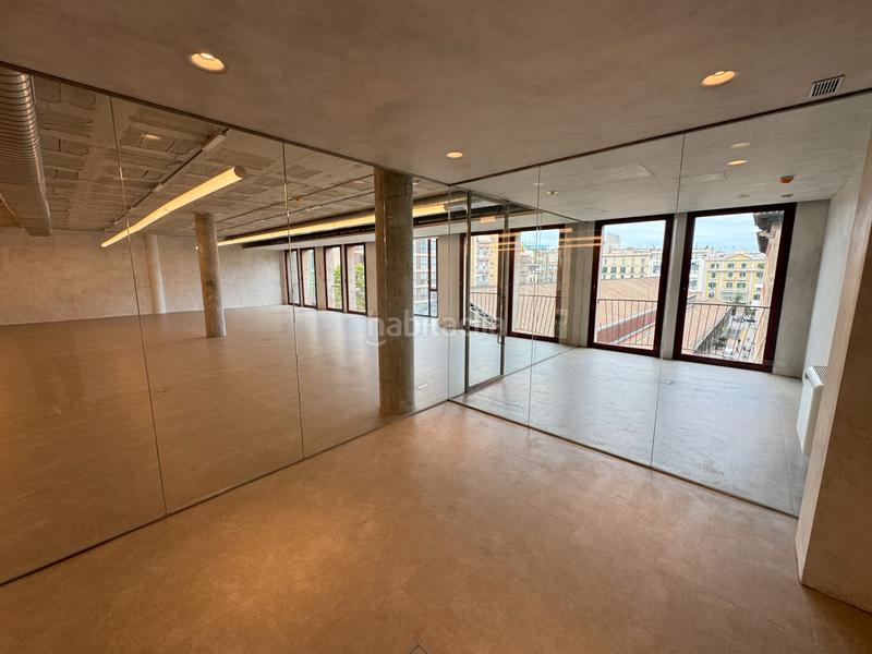 Foto 14f775b7-4aa0-479f-996b-1d264f81af57. Location bureau avec chauffage parking dans Dreta de l´Eixample Barcelona