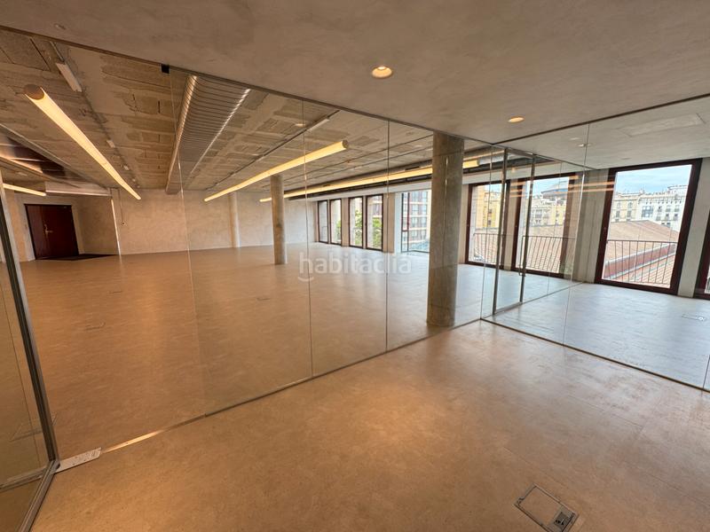 Foto 77e5ff24-97cd-4531-9379-843dec255418. Location bureau avec chauffage parking dans Dreta de l´Eixample Barcelona