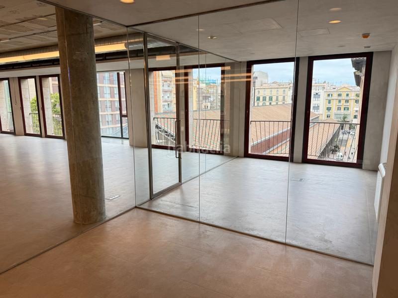 Foto 48a5dccb-653d-491c-8b18-a9e411654c75. Rent office space with heating parking in Dreta de l´Eixample Barcelona