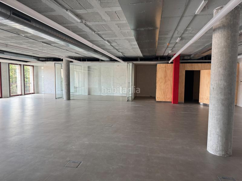 Foto a01a4e10-919d-432b-81bf-bf188d504a6d. Rent office space with heating parking in Dreta de l´Eixample Barcelona