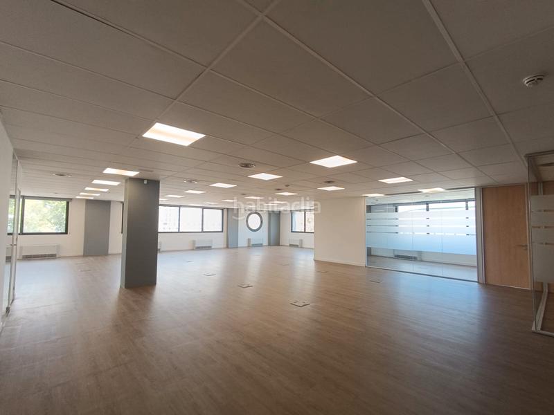 Foto 3eebaf60-c8b1-44dd-b2b7-4c7c576a4a73. Rent office space with parking in La Marina del Prat Vermell Barcelona