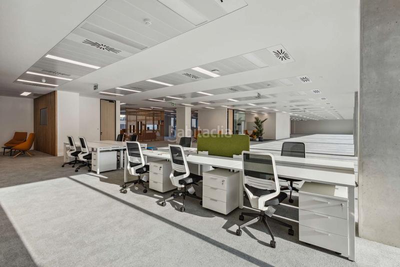 Foto 947ca3e6-c5c3-4b94-9258-a884f3c60b8c. Location bureau avec chauffage parking dans El Parc i la Llacuna del Poblenou Barcelona