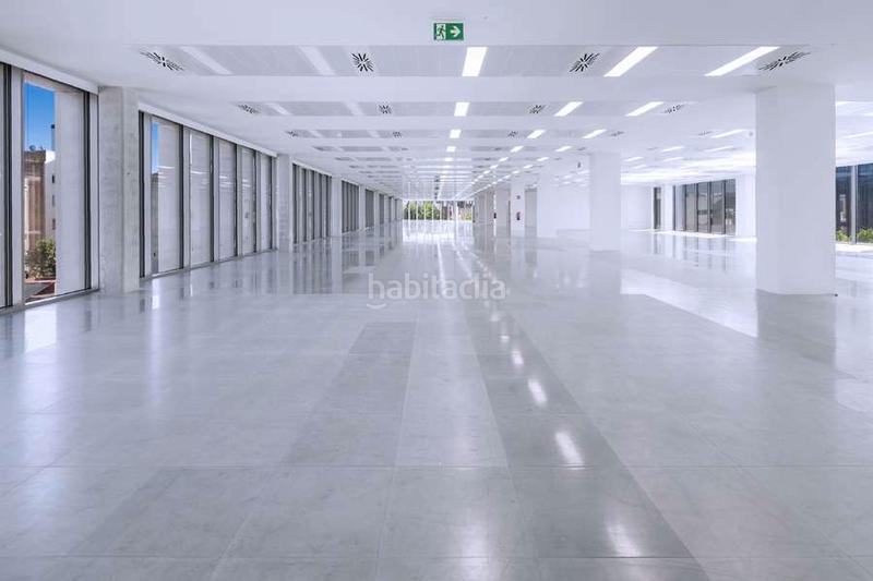 Foto 423e9fcd-d44b-4d71-9151-7eeac781d154. Alquiler oficina en El Parc i la Llacuna del Poblenou Barcelona