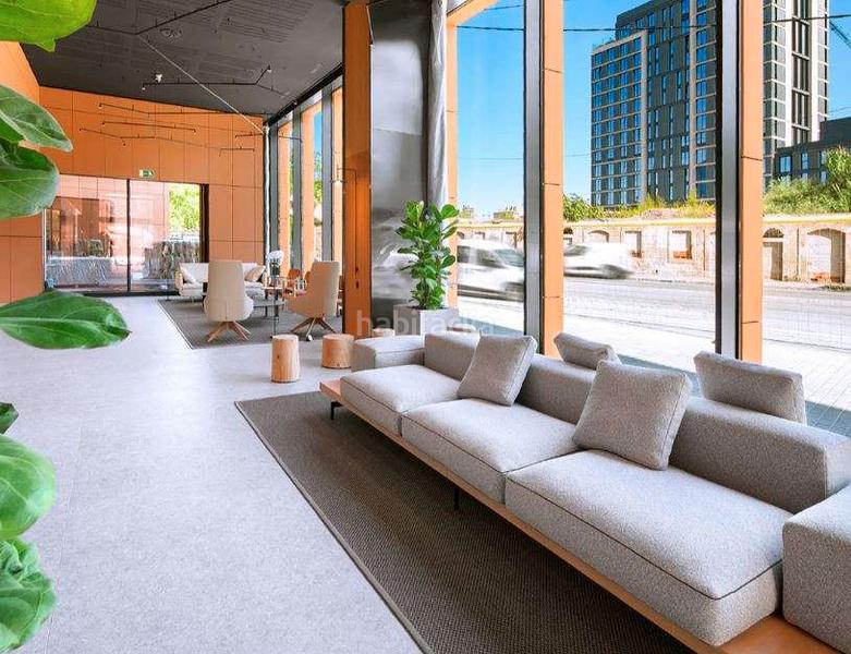 Foto b68f8db5-0307-485f-bf85-043393321e62. Rent office space with heating in Provençals del Poblenou Barcelona