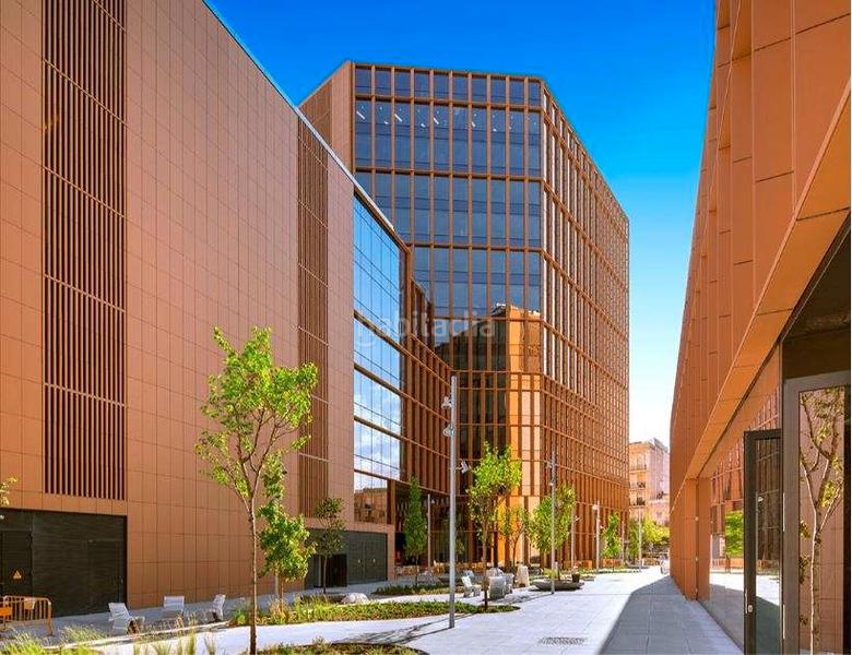 Foto c8146755-64da-44bb-bda5-3b86bcb1bc1f. Rent office space with heating in Provençals del Poblenou Barcelona