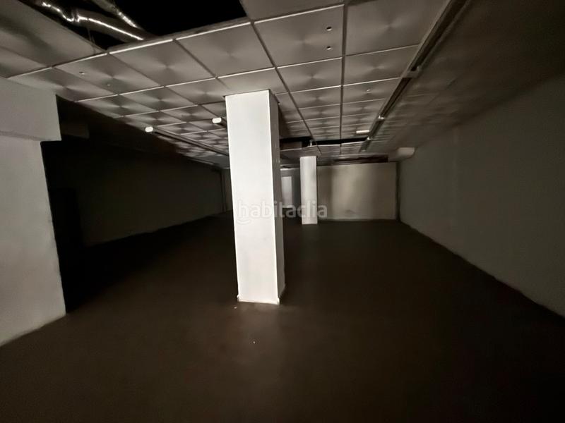 Foto 82c94c2c-e303-4b45-af00-860bad52d299. Local comercial a Collblanc Hospitalet de Llobregat (L´)