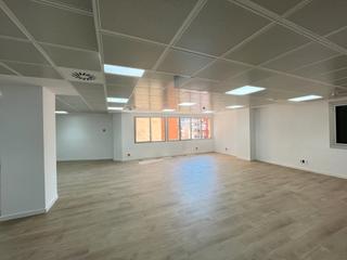 Rent Office space  Carrer d'entença