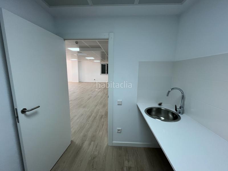 Foto b2b08362-c490-4318-a439-5f173267d853. Affitto ufficio con riscaldamento parcheggio in Barri de les Corts Barcelona