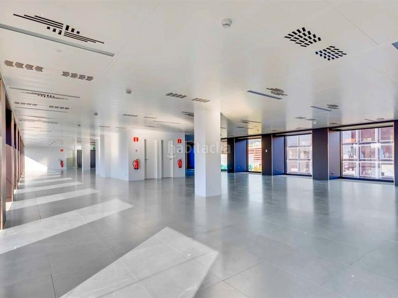 Foto dedca311-8226-47df-887b-7a19a13938df. Alquiler oficina en Barri de les Corts Barcelona