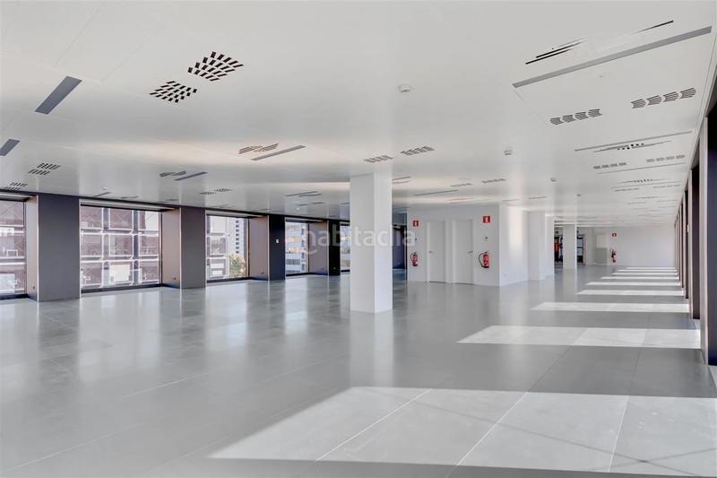 Foto e4bc7b78-960e-4570-b2b8-d0ba549f3acc. Lloguer oficina amb calefacció a Barri de les Corts Barcelona