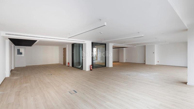 Foto 2a4a60da-4f18-4bb0-9962-8f138f4634a8. Rent office space with heating parking in L´Antiga Esquerra de l´Eixample Barcelona