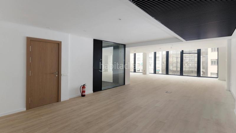 Foto 5bcc8c09-1f49-4bac-88a6-3788f6fcd447. Rent office space with heating parking in L´Antiga Esquerra de l´Eixample Barcelona