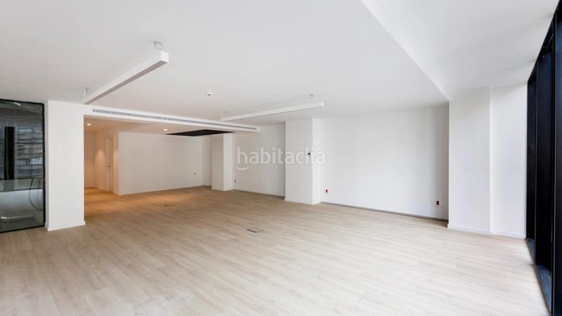 Foto 683521b1-03df-4f1f-bc01-d28434deeb85. Rent office space with heating parking in L´Antiga Esquerra de l´Eixample Barcelona