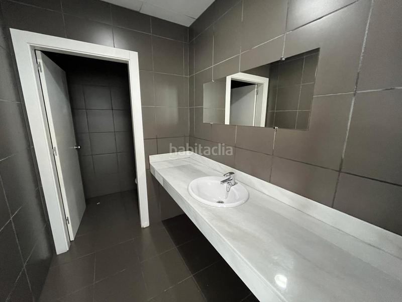 Foto b8b488e2-e997-43d2-9f86-7a7fb37649dc. Location bâtiment à usage industriel avec chauffage dans Sant Feliu de Llobregat