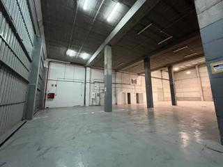 Industrial building in El Pla