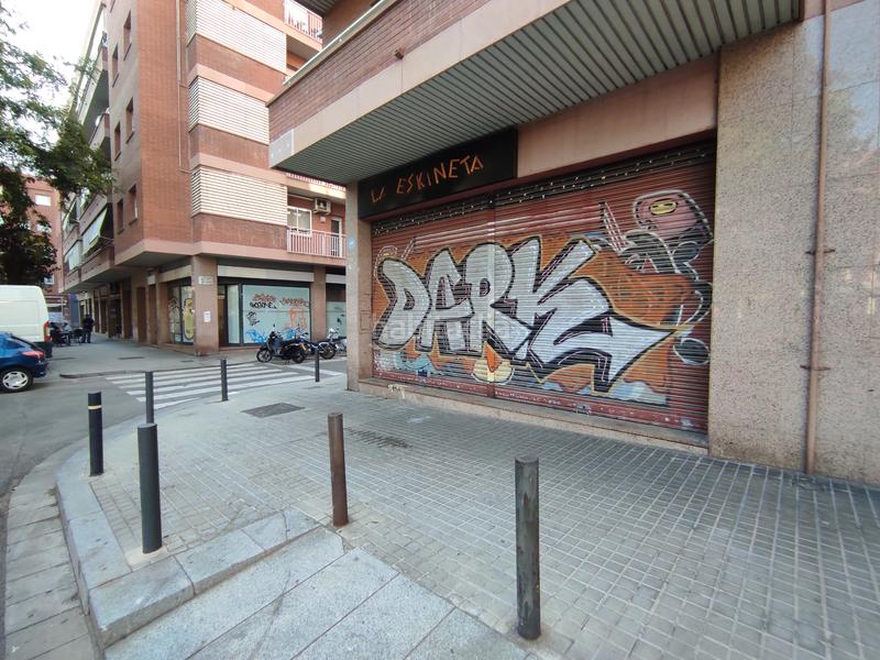 Foto 2d7fc0d5-7b90-4f75-bc1a-17769531b1e0. Local comercial en avinguda del carrilet 196 en Sant Josep Hospitalet de Llobregat (L´)