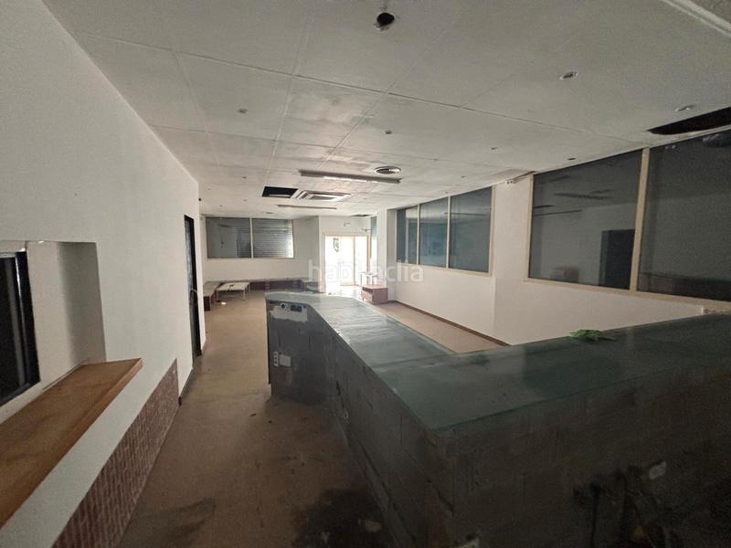 Foto 4480335c-8dc1-4b01-abe1-e064ed2e86f8. Local comercial en avinguda del carrilet 196 en Sant Josep Hospitalet de Llobregat (L´)