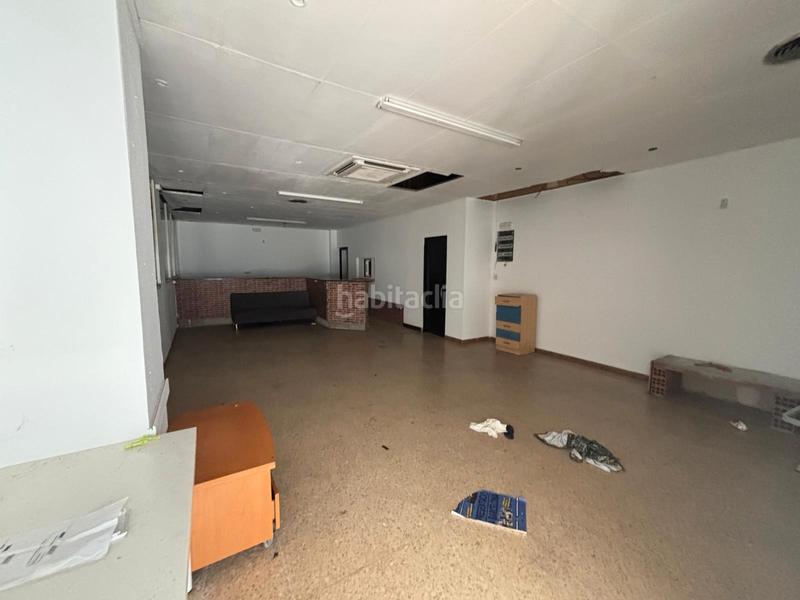 Foto 6246ccef-cb57-481d-b991-4ffb2d2c99ff. Local comercial en avinguda del carrilet 196 en Sant Josep Hospitalet de Llobregat (L´)