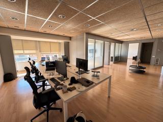 Location Bureau  Carrer del rosselló