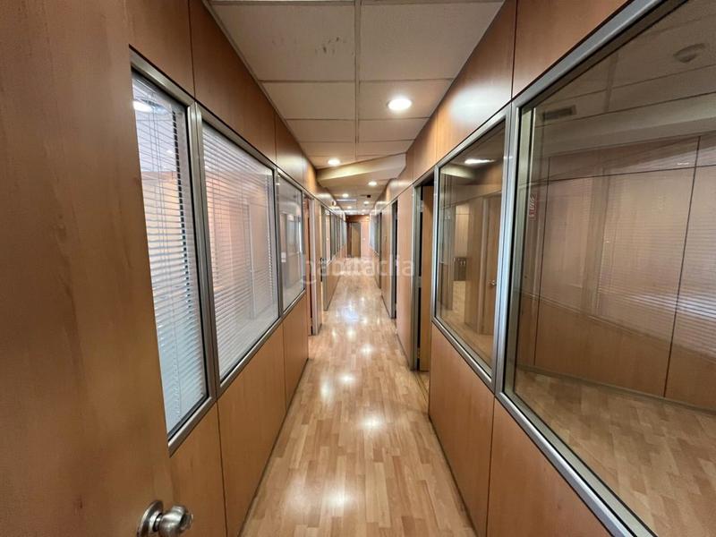 Foto 44ca2e39-276f-420d-af42-ff55aaf797b7. Bâtiment à usage industriel avec chauffage dans Gràcia Sabadell