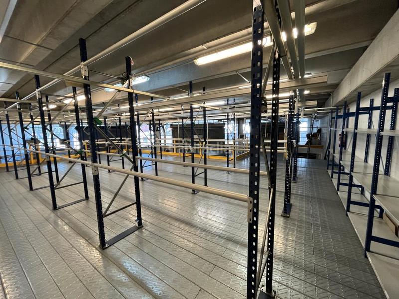 Foto aae40604-6c25-4e37-94e7-44b93105ad50. Bâtiment à usage industriel avec chauffage dans Gràcia Sabadell