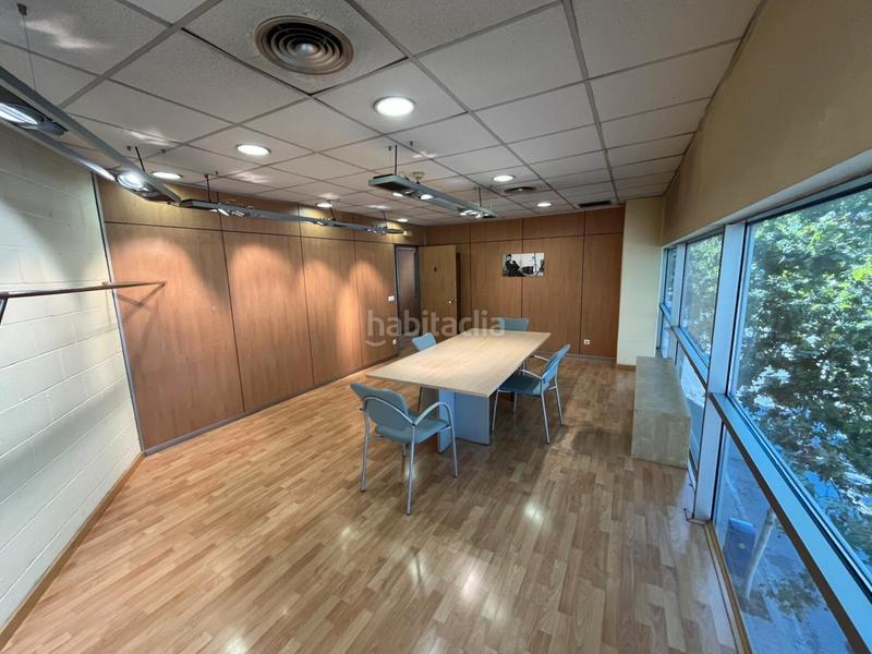 Foto f4ebcadc-7794-4aa8-9052-93d367889ca4. Bâtiment à usage industriel avec chauffage dans Gràcia Sabadell