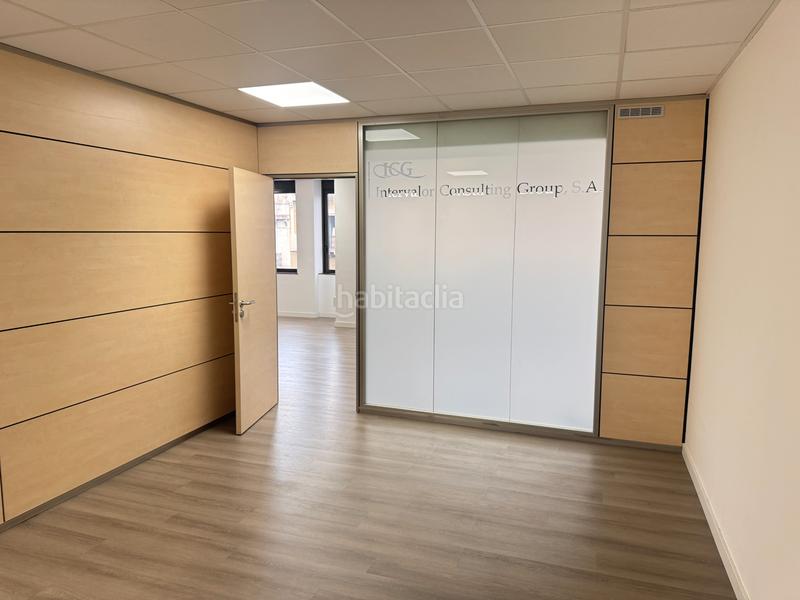 Foto a81340cd-7df7-4577-8a67-22d75261ab37. Miete büro mit heizung parking in L´Antiga Esquerra de l´Eixample Barcelona