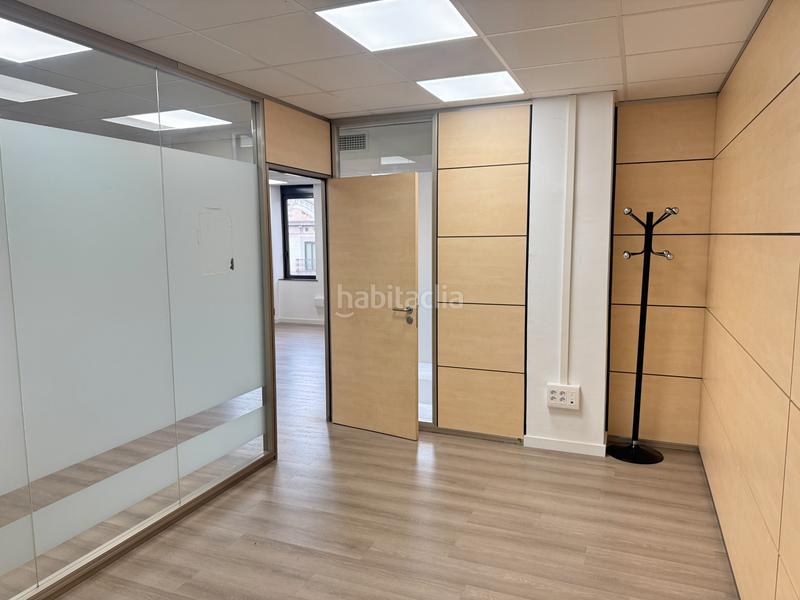 Foto d68cc6b7-9490-40ef-9278-b08235433296. Miete büro mit heizung parking in L´Antiga Esquerra de l´Eixample Barcelona