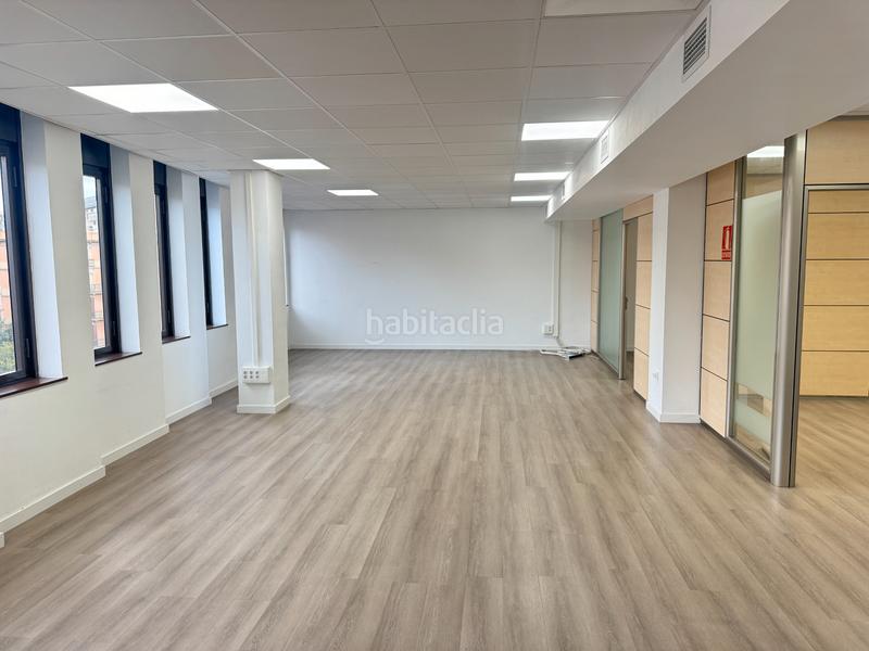 Foto 5f432738-ddc4-4d9c-acc8-b1fcf4e7d832. Rent office space with heating parking in L´Antiga Esquerra de l´Eixample Barcelona
