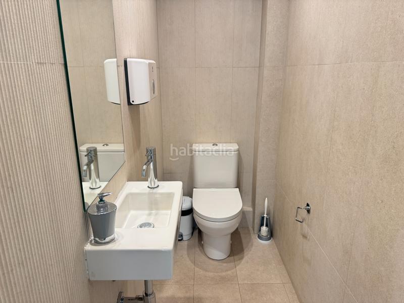 Foto 7a5a984a-83fe-42f1-9e41-2c0fdc3fa631. Rent office space with heating parking in L´Antiga Esquerra de l´Eixample Barcelona