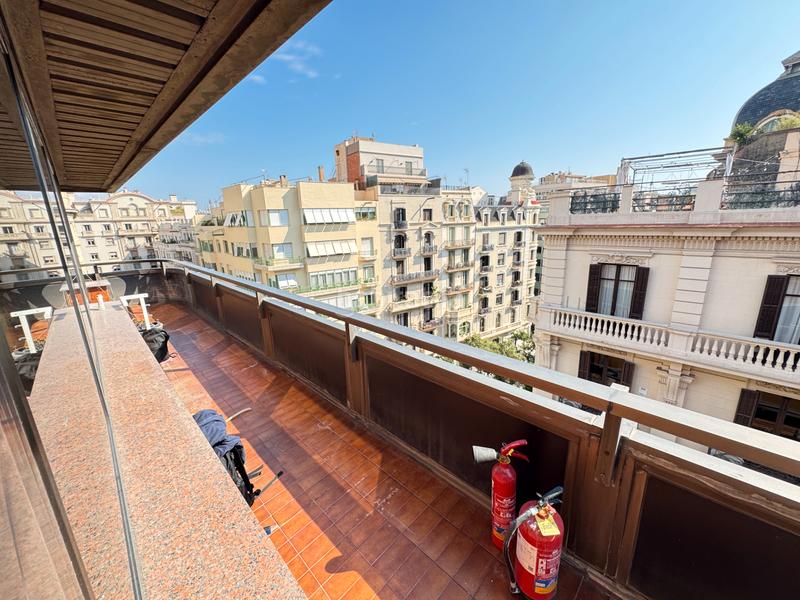 Foto c5345a42-f027-4e22-8e36-627c998f1094. Miete büro in Sant Gervasi - Galvany Barcelona