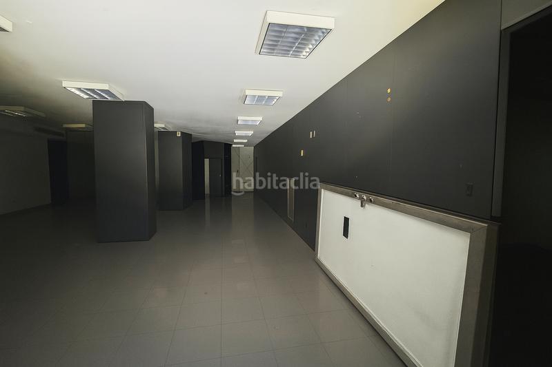 Foto a03ebe41-e3aa-4f12-9856-41ecf6ec83c1. Local comercial en carrer de calderón de la barca 106 en Barcelona