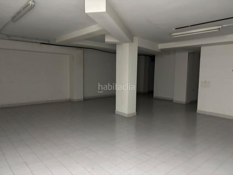 Foto aa7c2a49-c8e8-4731-b2d6-a3842c29bb03. Local comercial en carrer de calderón de la barca 106 en Barcelona