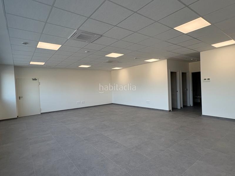 Foto 4feb2dcc-65de-4471-924c-a7e3e4e4bd72. Alquiler nave industrial en Castellbisbal