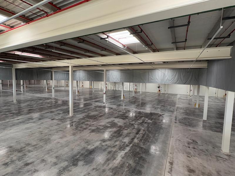 Foto 604c19e0-8e3b-4fa7-b8c8-989554926636. Alquiler nave industrial en Castellbisbal