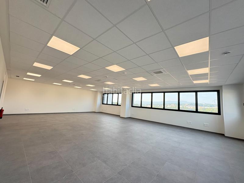 Foto 627dbc87-b99f-4909-a80d-9b3398ed315d. Alquiler nave industrial en Castellbisbal