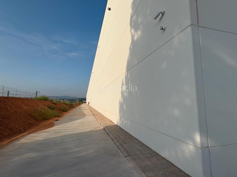 Foto b9b95d2c-1471-42fe-8ab4-2562bad5901a. Alquiler nave industrial en Castellbisbal