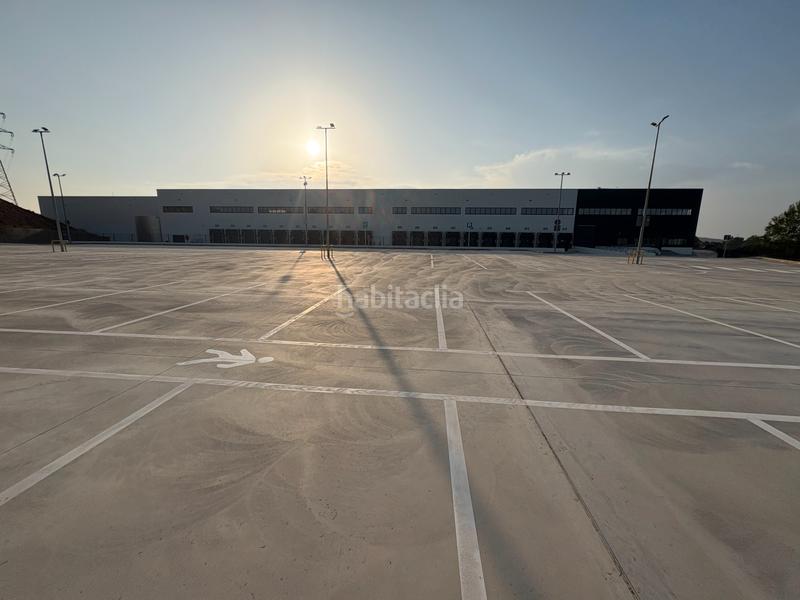 Foto e33843e8-bb28-4f7f-9e87-1c9a786748b1. Alquiler nave industrial en Castellbisbal