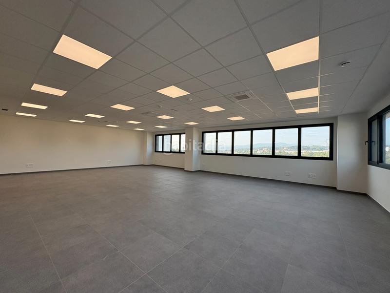 Foto f21d1772-1841-4cd7-bed7-c1a5e81fb371. Alquiler nave industrial en Castellbisbal