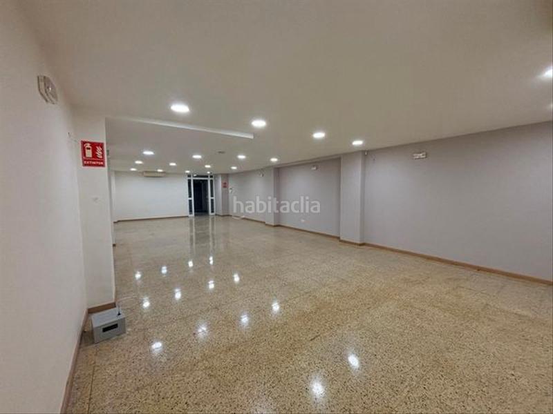 Foto b9c6215d-6397-41cb-bca9-cfe077b52758. Locale commerciale in La Nova Esquerra de l´Eixample Barcelona