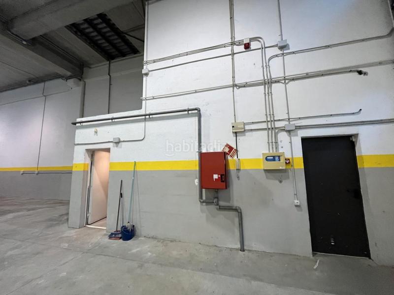 Foto 4fe533f1-f411-454c-82b9-88c590db1abd. Miete fabrikhalle mit heizung in Port Badalona